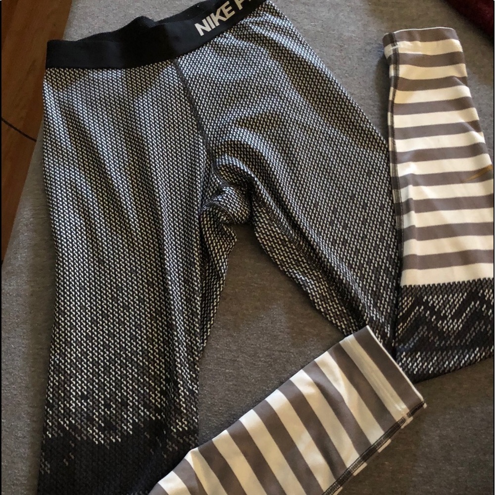 Nike leggings
